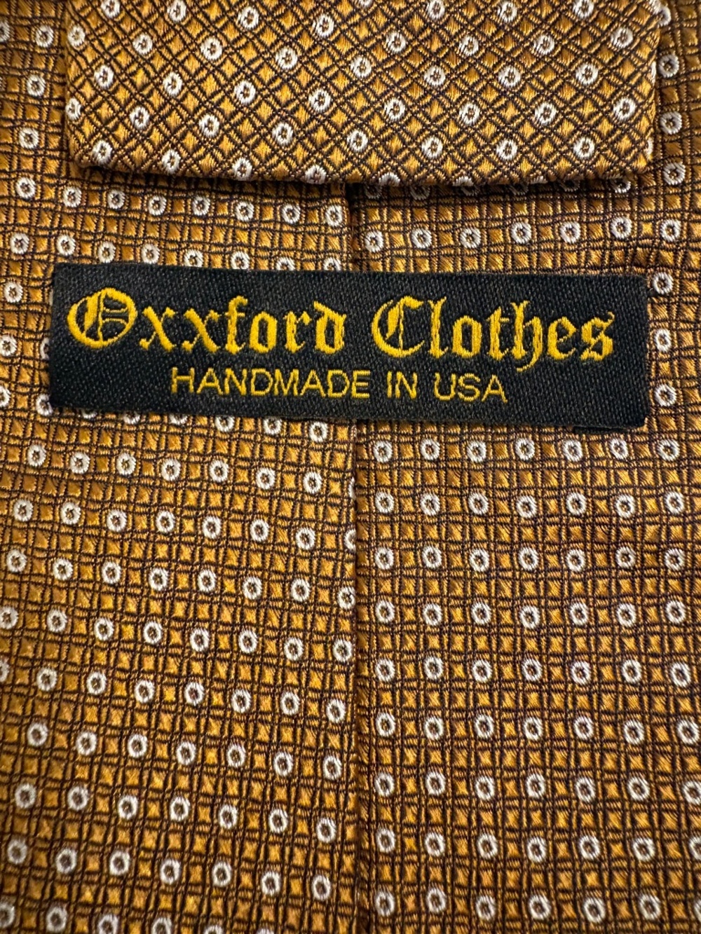 Oxxford Clothes Silk Tie Gold Geometric Medallion Handmade USA 3.25”